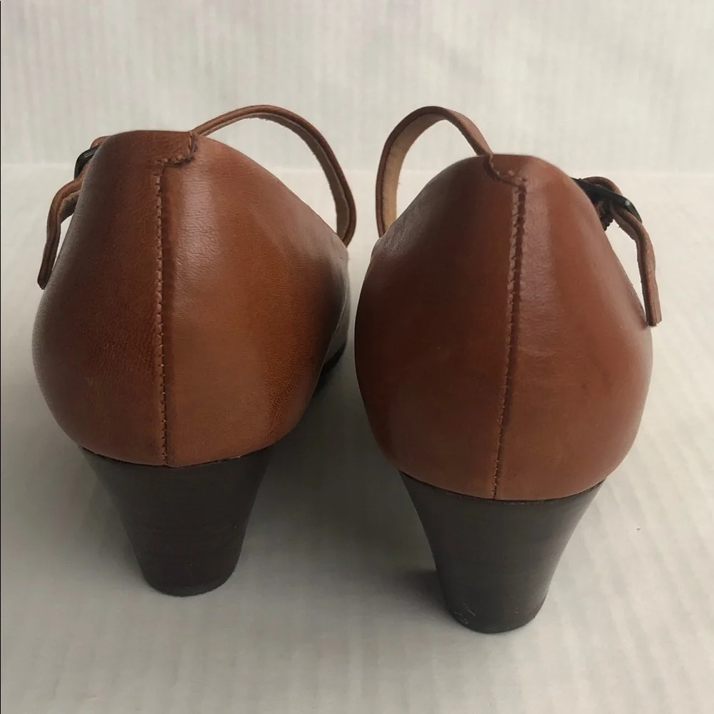 Brown Leather Mary Janes Umberto Raffini Heels Size 36